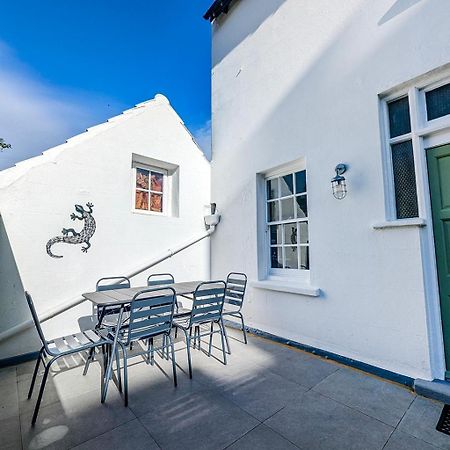 Marine Cottage - Parking - By Brighton Holiday Lets エクステリア 写真