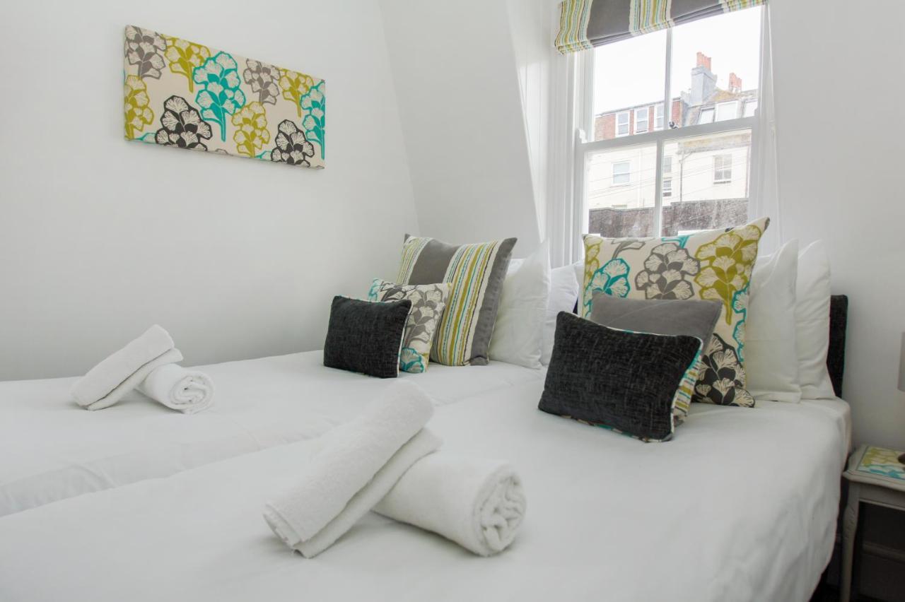 Marine Cottage - Parking - By Brighton Holiday Lets エクステリア 写真