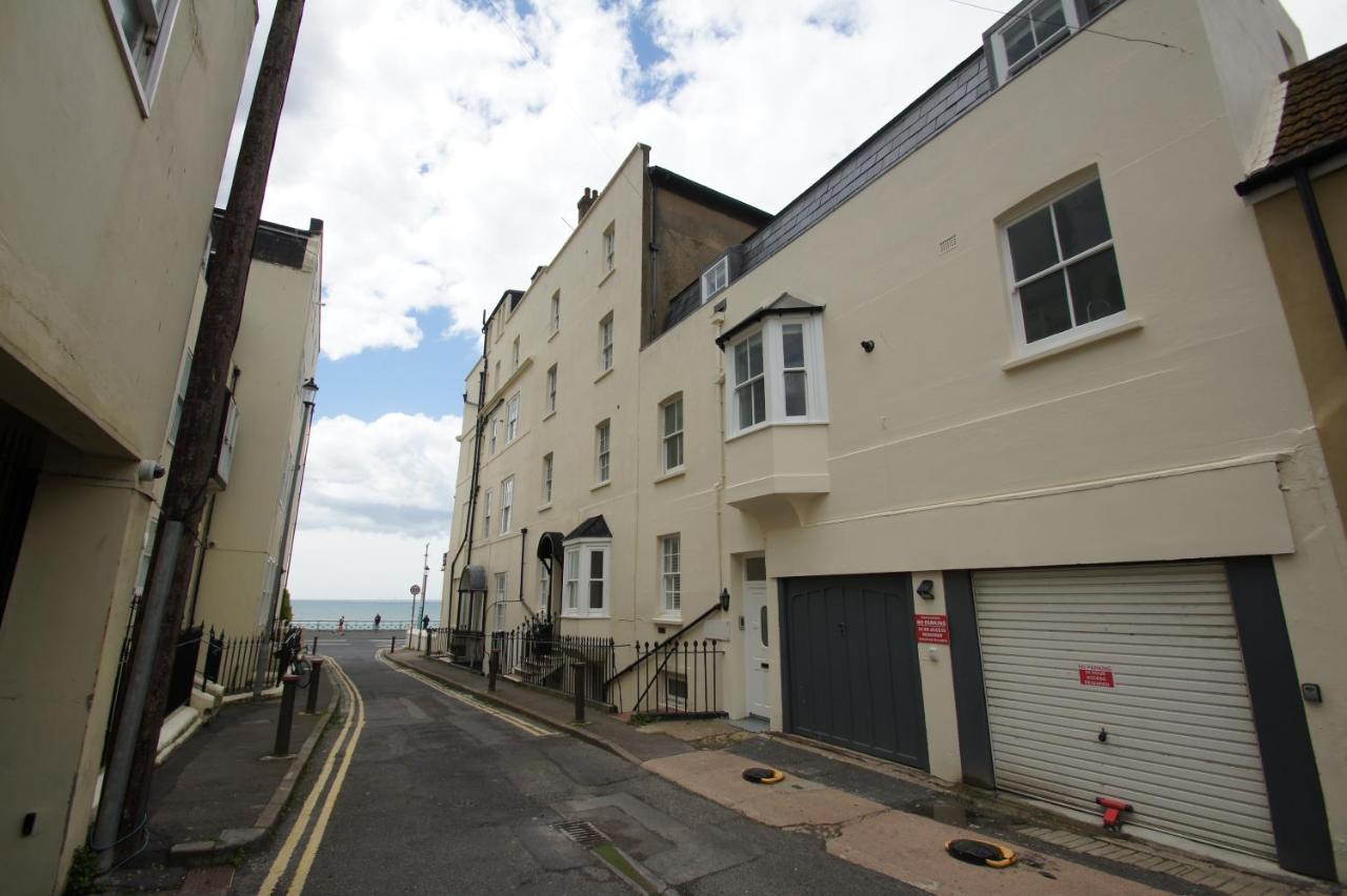 Marine Cottage - Parking - By Brighton Holiday Lets エクステリア 写真
